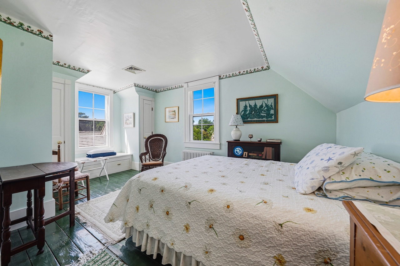 118 South Water Street Edgartown, MA 02539 - Photo 16 of 27