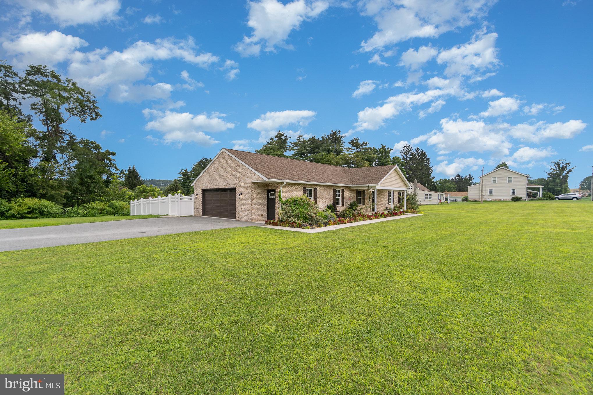 125 Winterstown Road Red Lion, PA 17356 - Photo 4 of 39