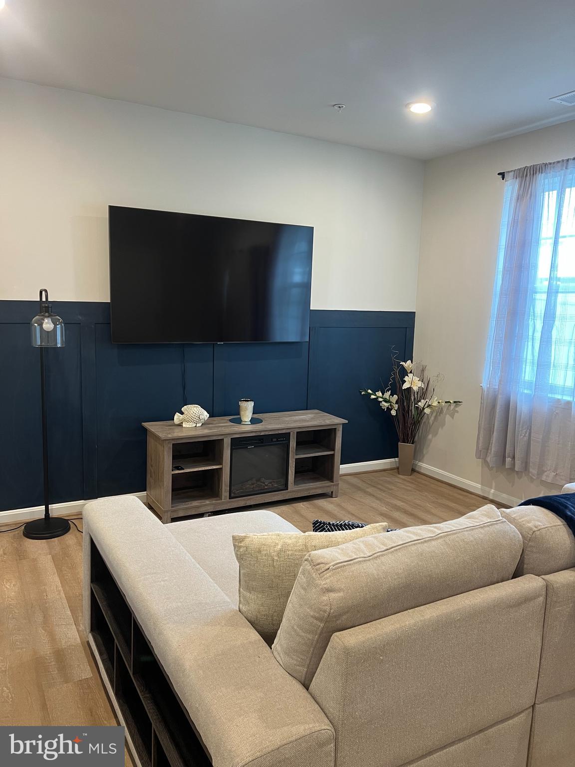 3106 Laurel Hill Road Hanover, MD 21076 - Photo 21 of 25 a living room with furniture