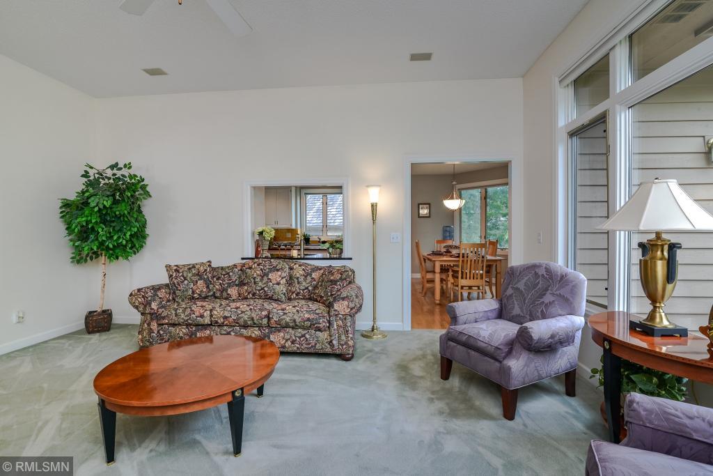 10292 Antlers Ridge Eden Prairie, MN 55347 - Photo 12 of 44 Gallery Image 12