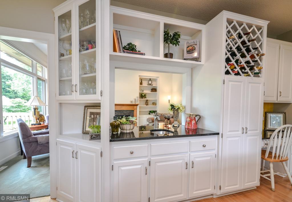 10292 Antlers Ridge Eden Prairie, MN 55347 - Photo 21 of 44 Gallery Image 21