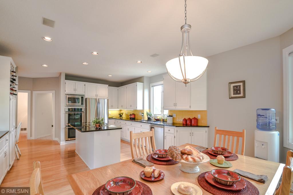 10292 Antlers Ridge Eden Prairie, MN 55347 - Photo 22 of 44 Gallery Image 22
