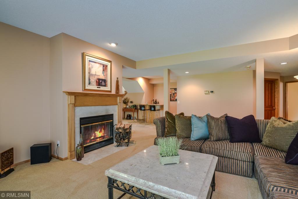 10292 Antlers Ridge Eden Prairie, MN 55347 - Photo 36 of 44 Gallery Image 36
