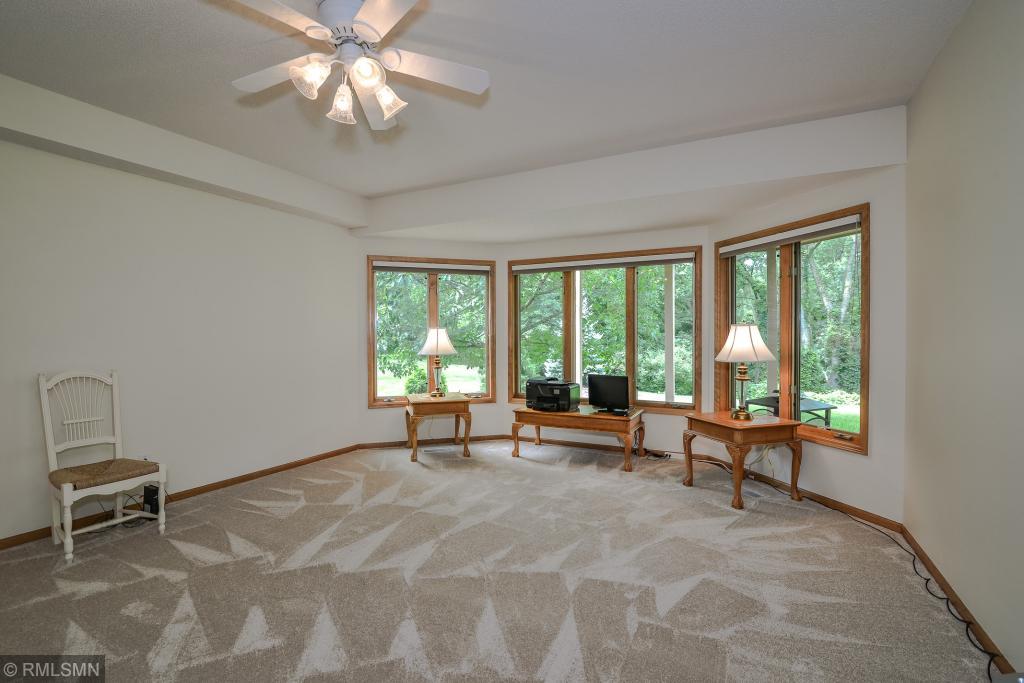 10292 Antlers Ridge Eden Prairie, MN 55347 - Photo 37 of 44 Gallery Image 37