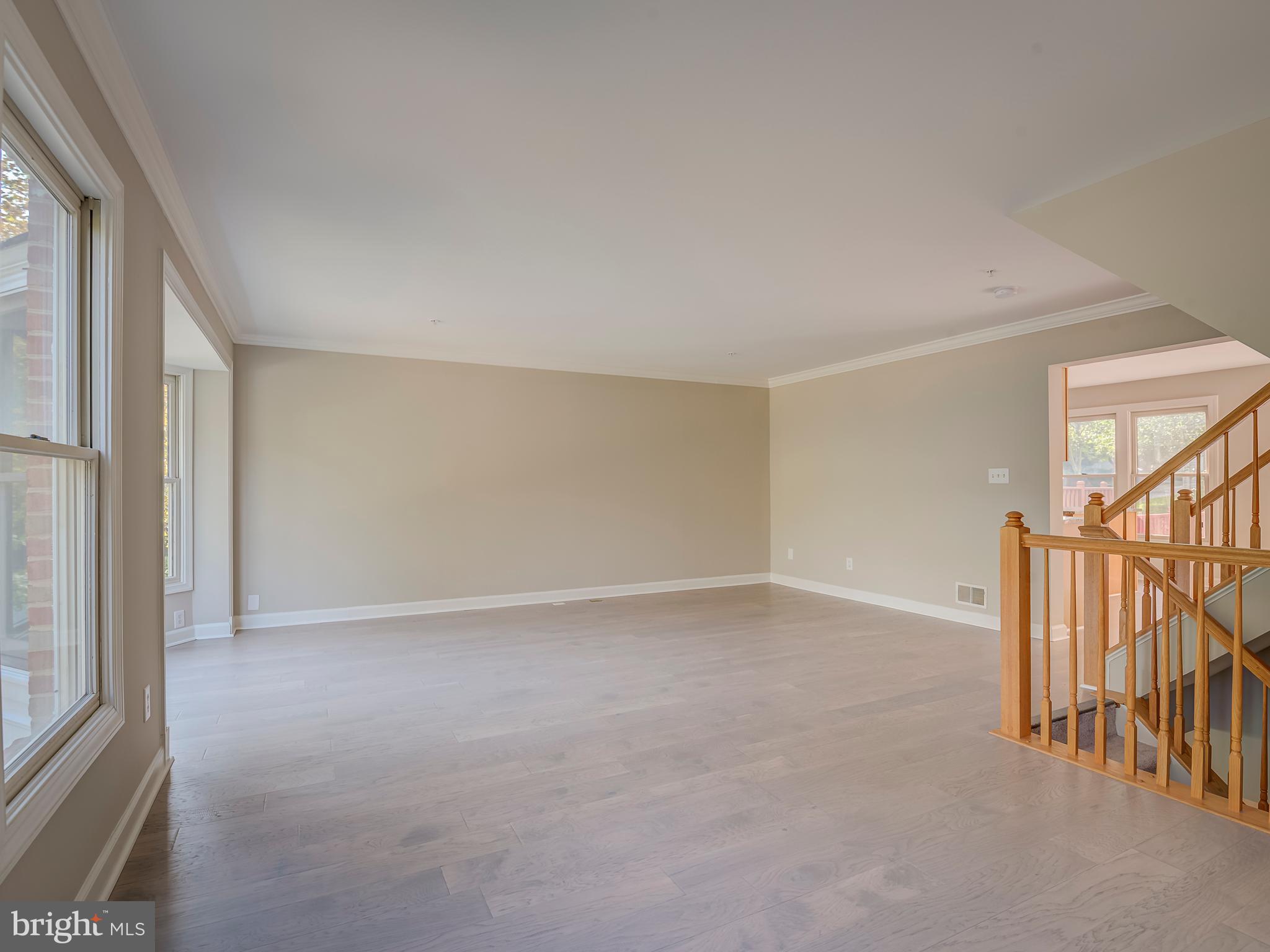 3503 Falling Run Road Laurel, MD 20724 - Photo 17 of 48 Living Room