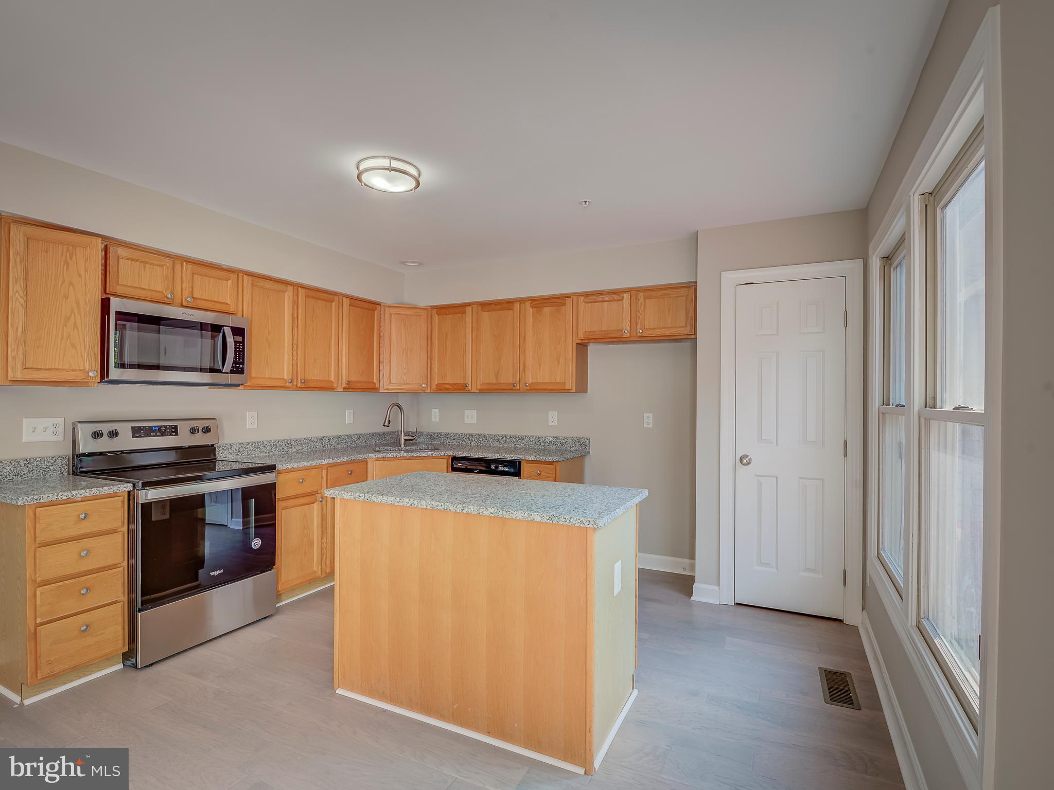 3503 Falling Run Road Laurel, MD 20724 - Photo 23 of 48 Eat in upgraded Kitchen