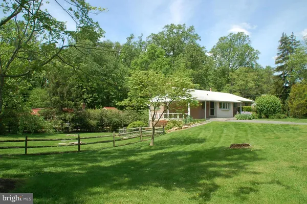 $3,650 | 4842 Randolph Drive, Annandale, VA 22003