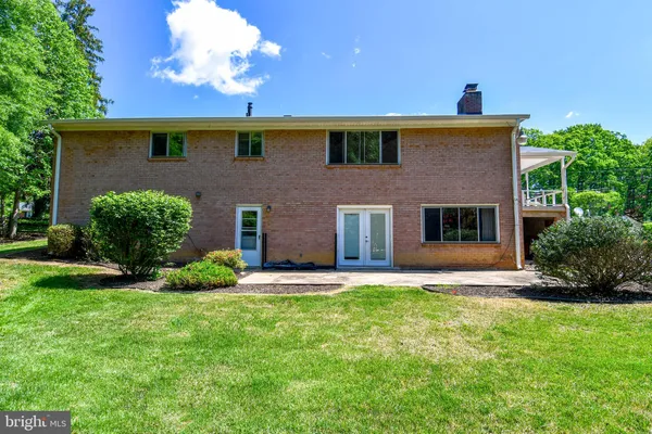 $3,650 | 4842 Randolph Drive, Annandale, VA 22003