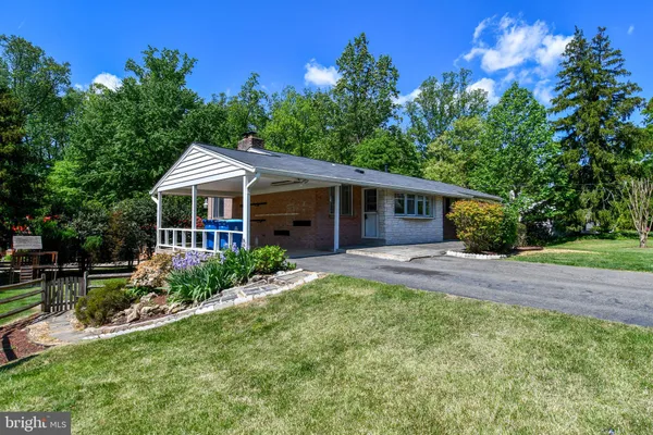 $3,650 | 4842 Randolph Drive, Annandale, VA 22003