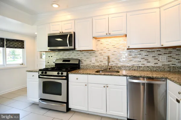 $3,650 | 4842 Randolph Drive, Annandale, VA 22003