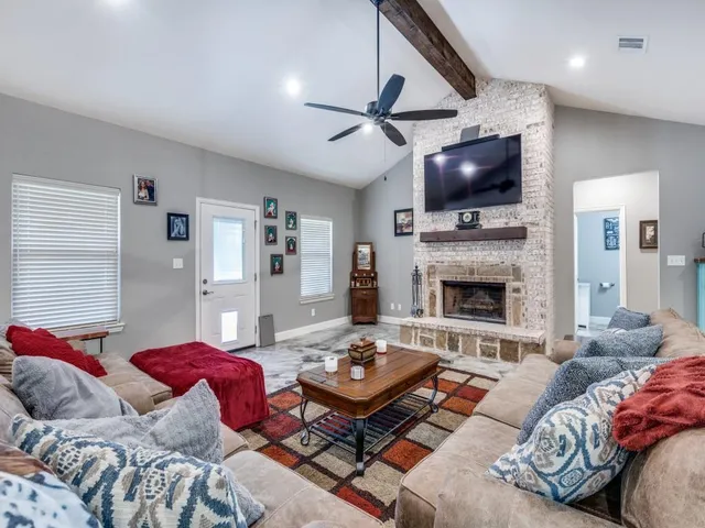 $485,000 | 3001 Sutton Court, Springtown, TX 76082