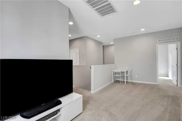 $2,950 | 15 Santo Mio Court, Henderson, NV 89011