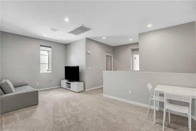 $2,950 | 15 Santo Mio Court, Henderson, NV 89011