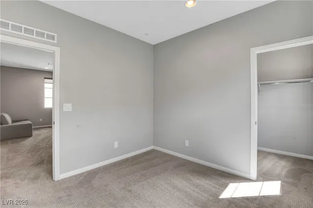 $2,950 | 15 Santo Mio Court, Henderson, NV 89011