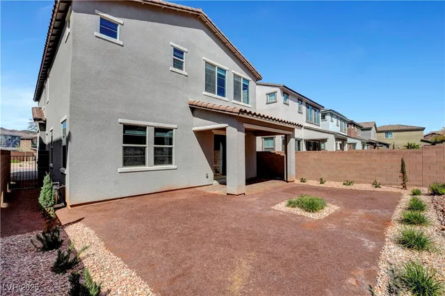 $2,950 | 15 Santo Mio Court, Henderson, NV 89011