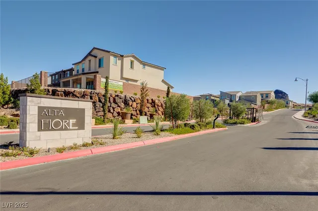 $2,950 | 15 Santo Mio Court, Henderson, NV 89011