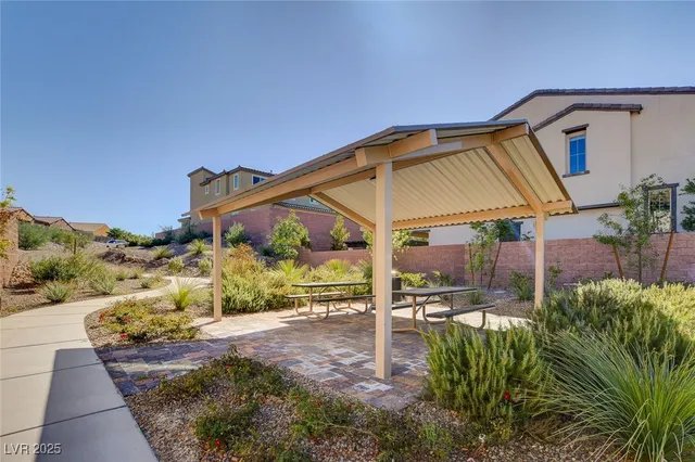 $2,950 | 15 Santo Mio Court, Henderson, NV 89011