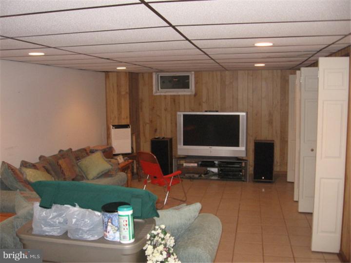 3207 Walnut Ridge Drive Pottstown, PA 19464 - Photo 8 of 10 Basement - Finished