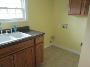 210 Rheatown Road Chuckey, TN 37641 - Photo 9 of 24 laundry