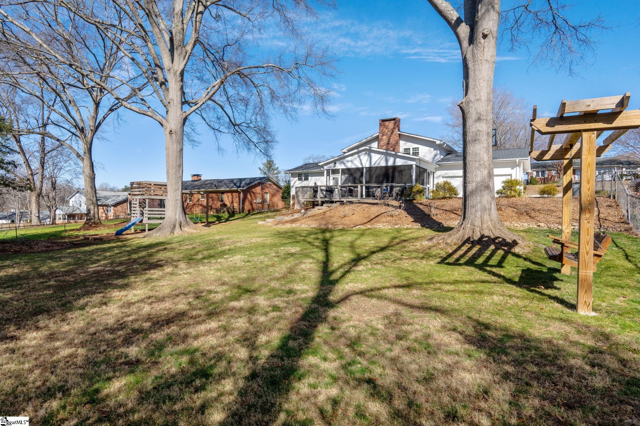 9 New Castle Way Greenville, SC 29615 - Photo 29 of 35