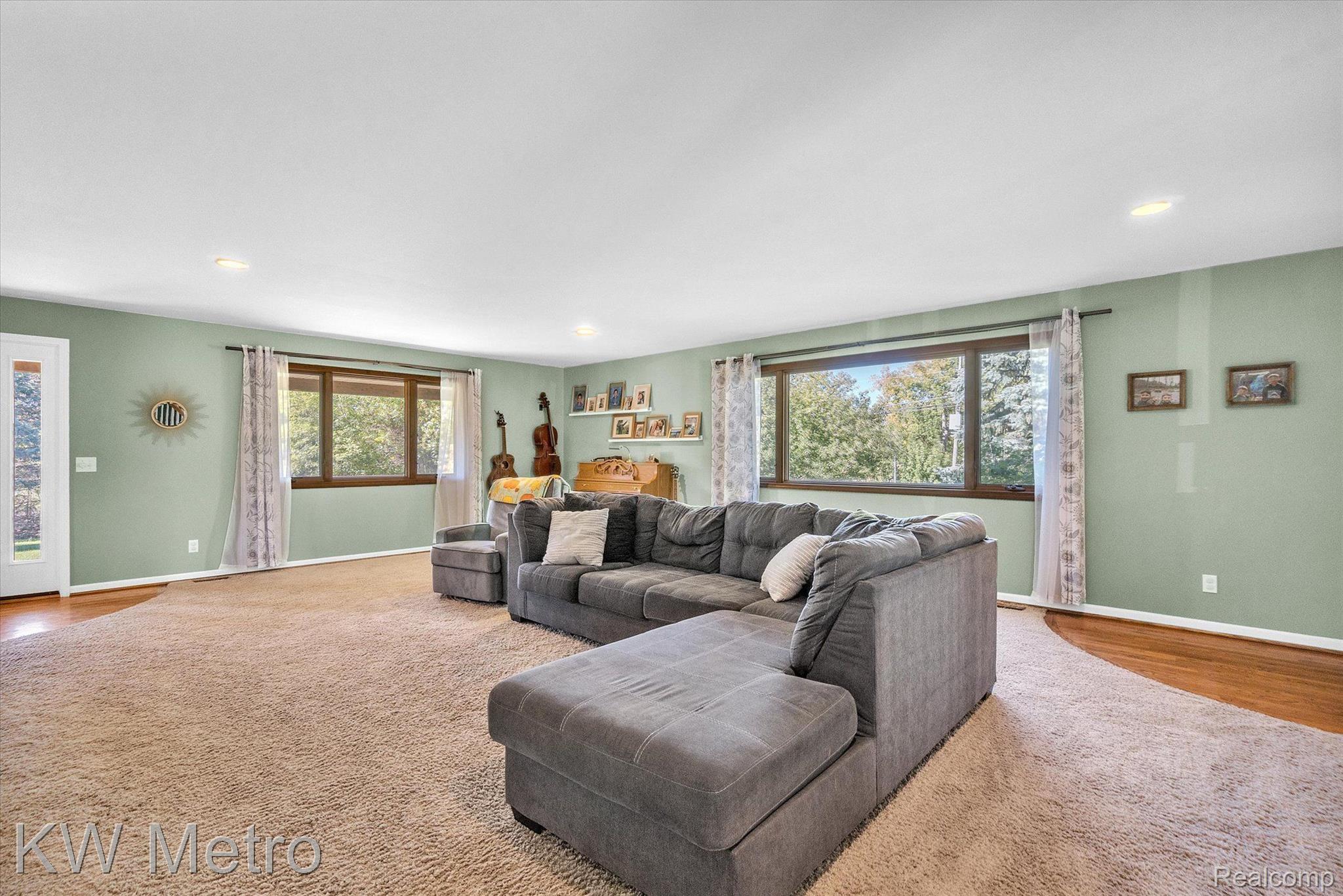 763 Clarkston Road Lake Orion, MI 48360 - Photo 5 of 33 Gallery Image 5