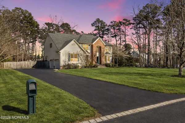 $859,900 | 29 Erin Drive, Jackson, NJ 08527