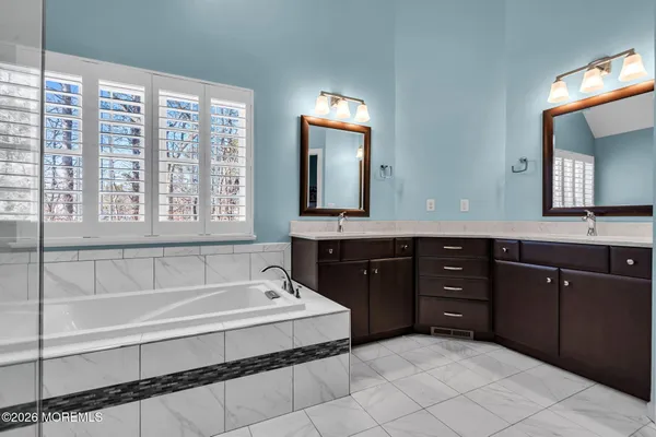 $859,900 | 29 Erin Drive, Jackson, NJ 08527