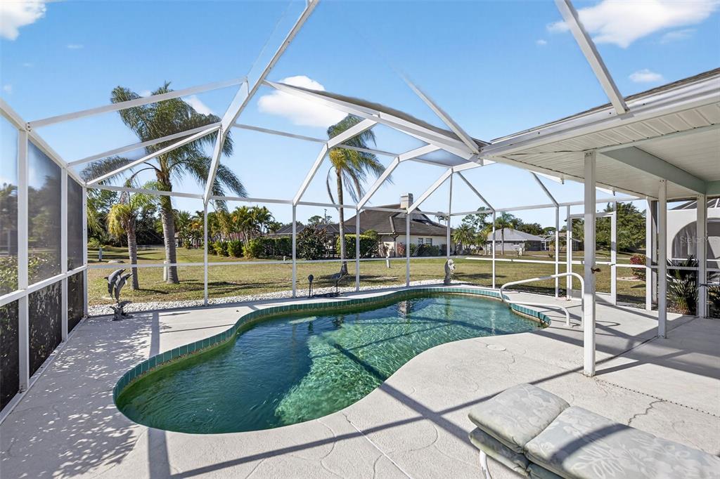 89 Castile Court Punta Gorda, FL 33983 - Photo 20 of 23