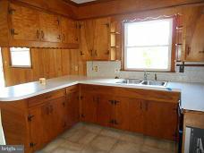 1109 Ross Thumb Road Cambridge, MD 21613 - Photo 4 of 26 Kitchen