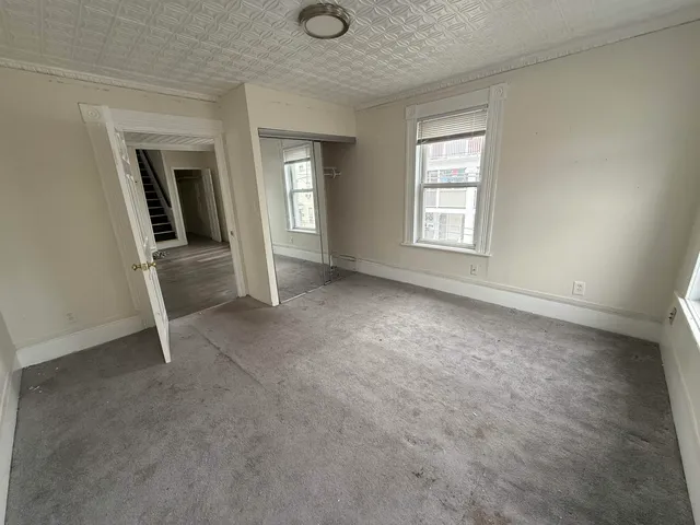 $2,200 | 521 Wilson Street, Manchester, NH 03103