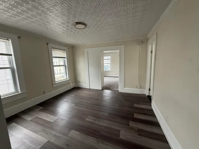 $2,200 | 521 Wilson Street, Manchester, NH 03103