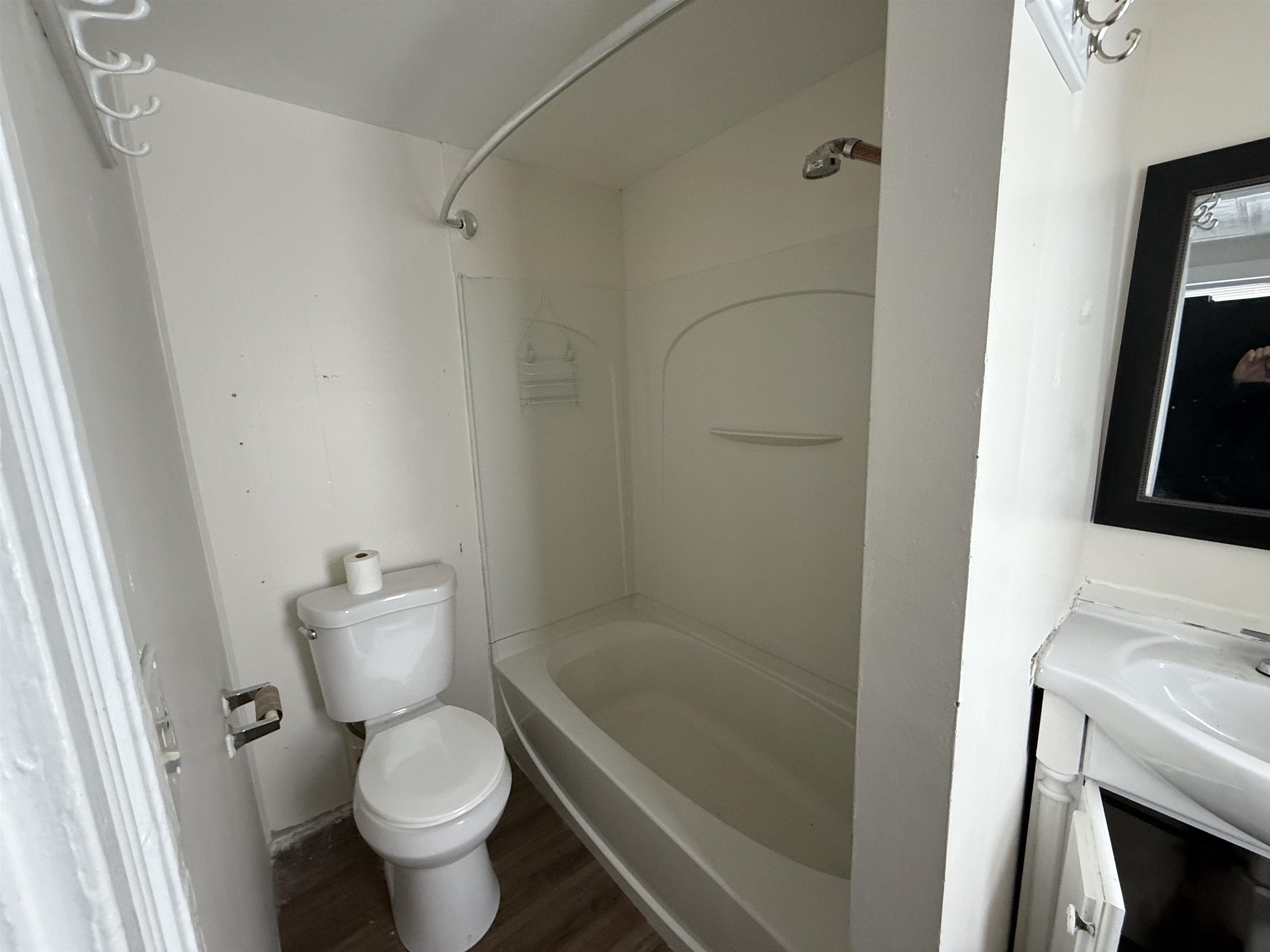 521 Wilson Street Manchester, NH 03103 - Photo 15 of 19