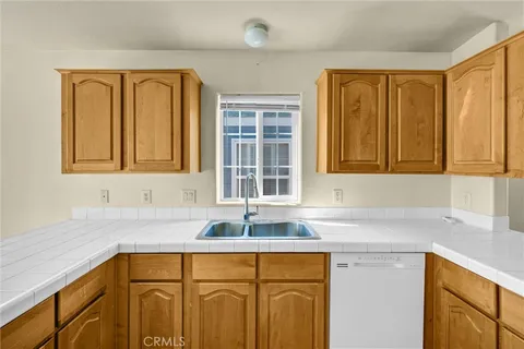 $334,900 | 2424 Sunset Ridge Drive, Rosamond, CA 93560