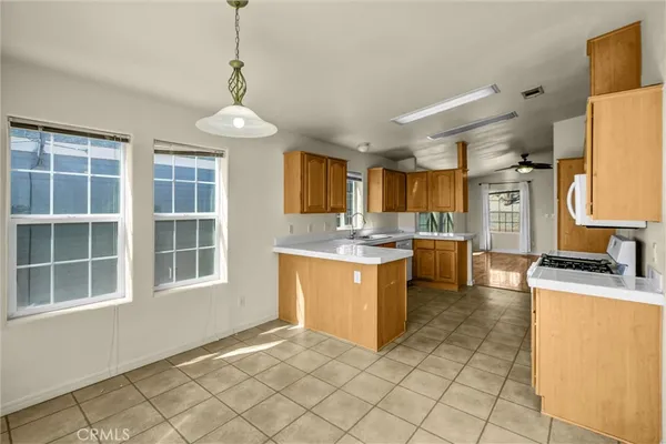 $324,900 | 2424 Sunset Ridge Drive, Rosamond, CA 93560