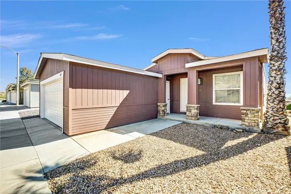 $324,900 | 2424 Sunset Ridge Drive, Rosamond, CA 93560