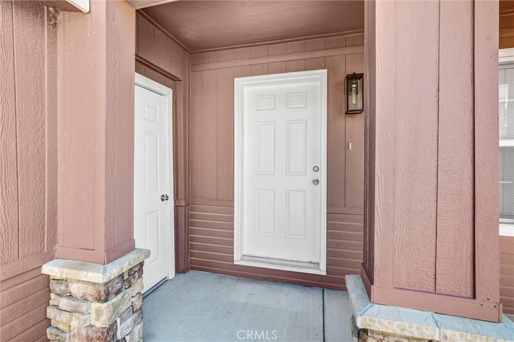 2424 Sunset Ridge Drive Rosamond, CA 93560 - Photo 5 of 29