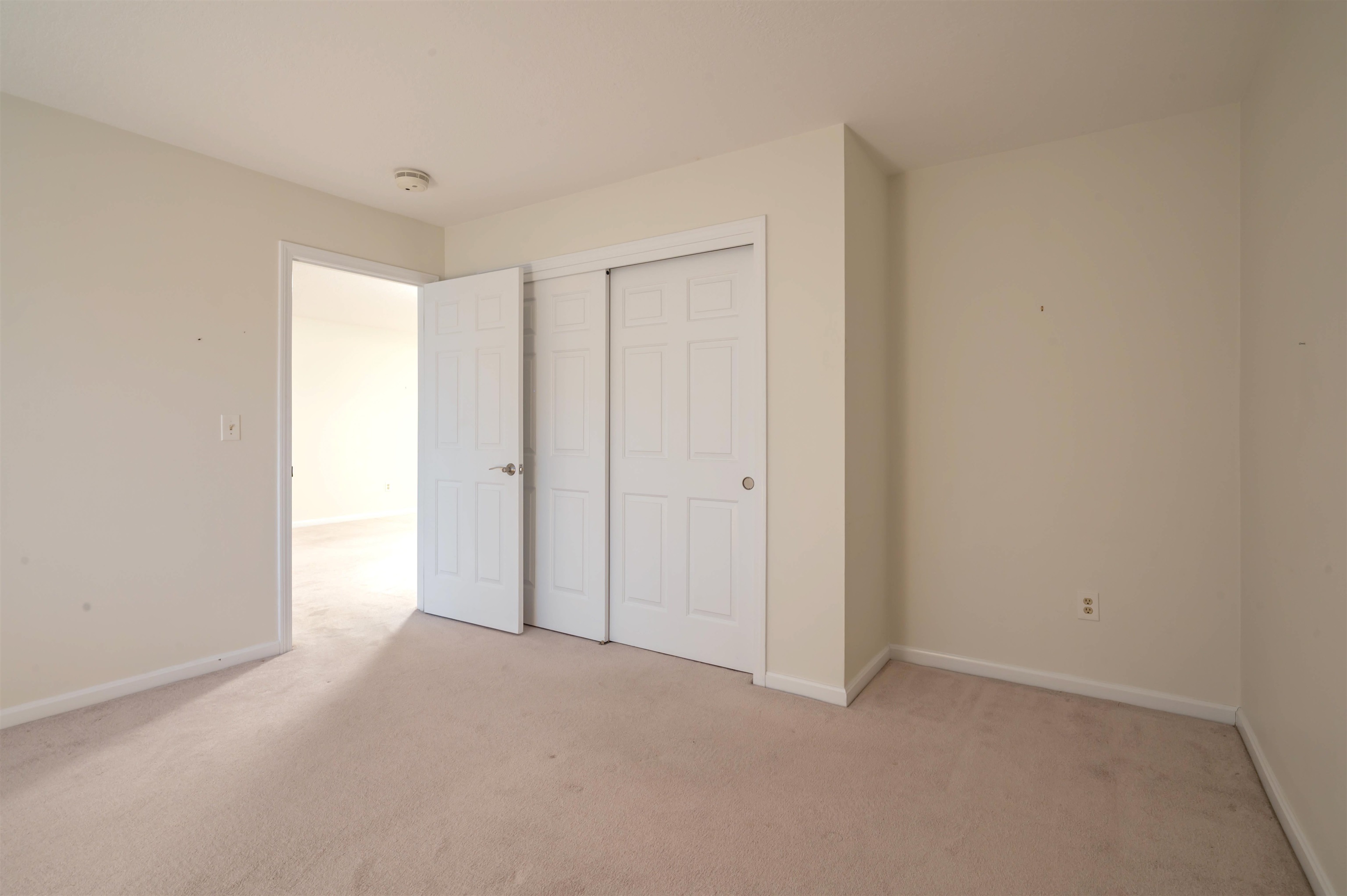 15 Lovell Street, Unit 3 Nashua, NH 03060 - Photo 17 of 25