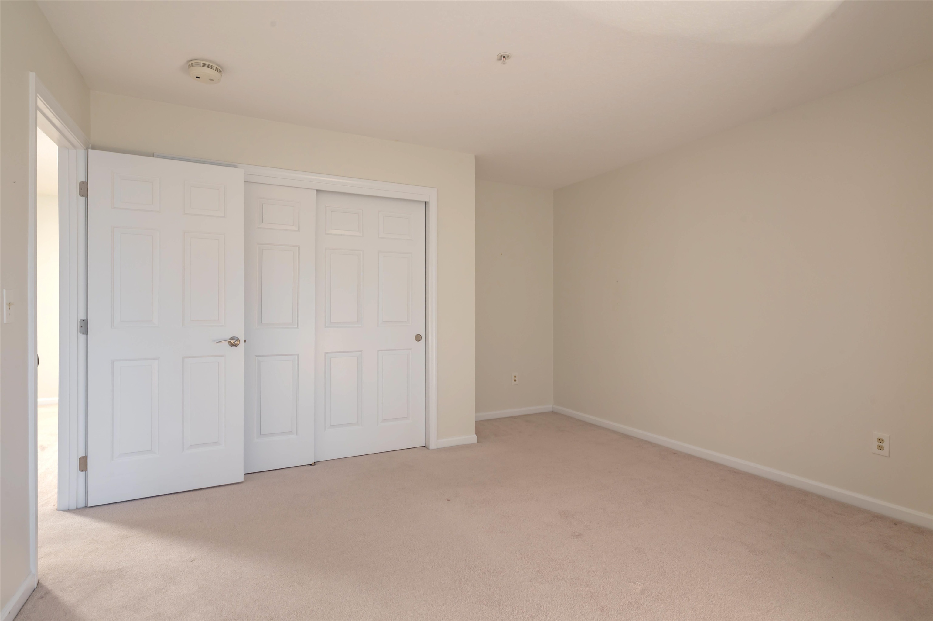 15 Lovell Street, Unit 3 Nashua, NH 03060 - Photo 18 of 25