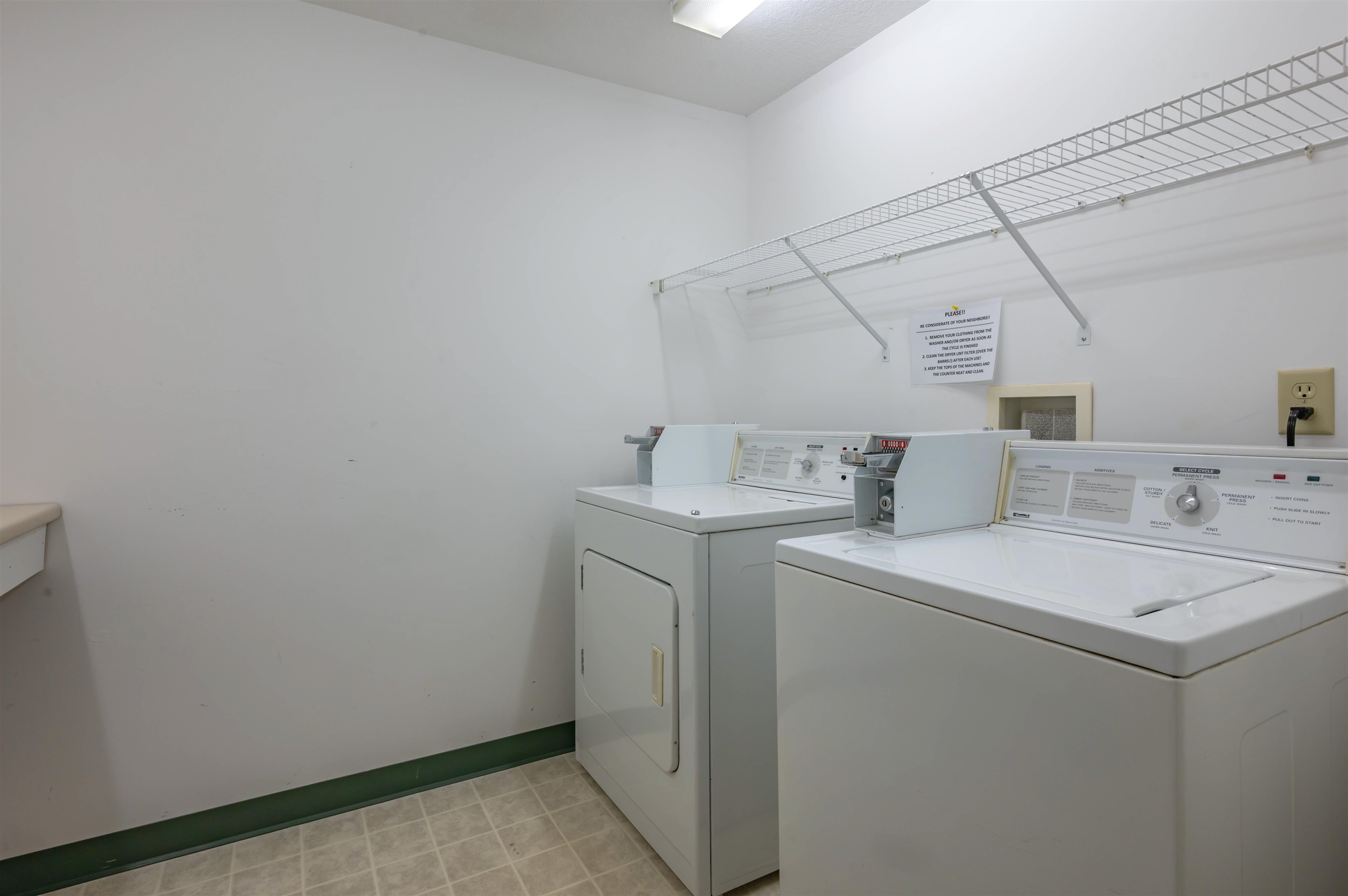 15 Lovell Street, Unit 3 Nashua, NH 03060 - Photo 24 of 25