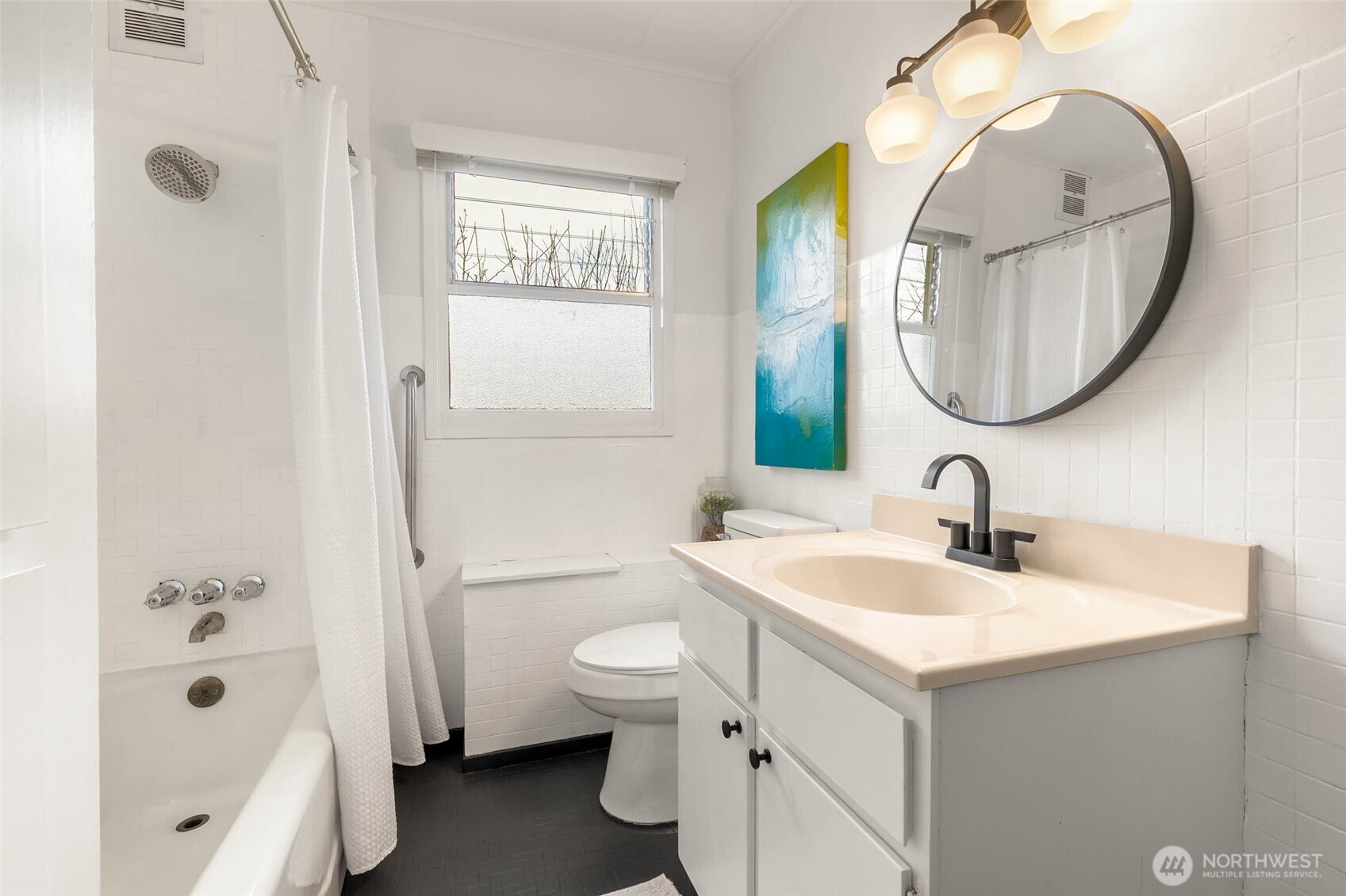 1202 Northeast 97th Street Seattle, WA 98115 - Photo 16 of 40