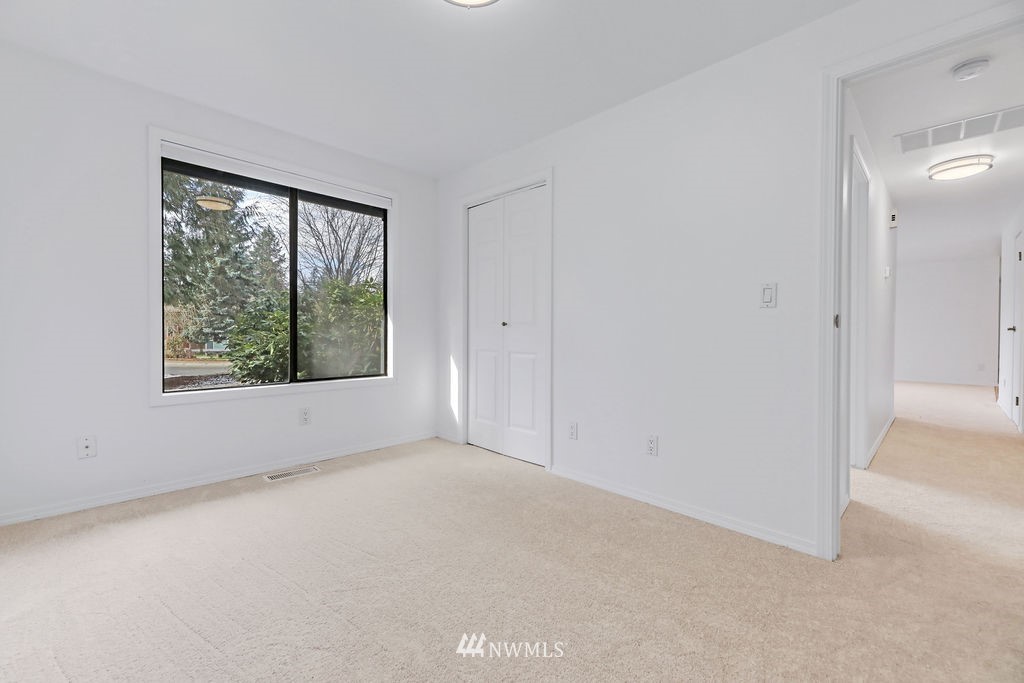 15230 Southeast 178th Place Renton, WA 98058 - Photo 13 of 21 Gallery Image 13