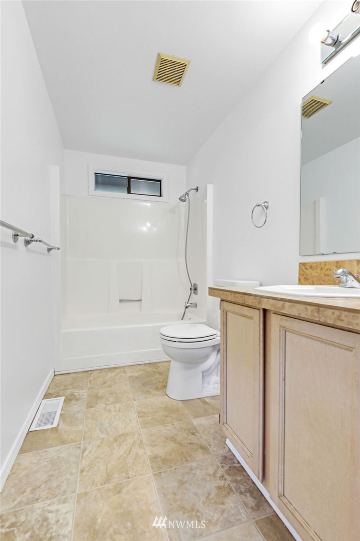 15230 Southeast 178th Place Renton, WA 98058 - Photo 16 of 21 Gallery Image 16