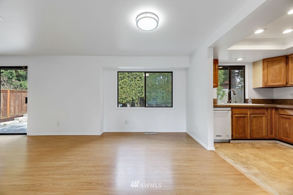 15230 Southeast 178th Place Renton, WA 98058 - Photo 6 of 21 Gallery Image 6
