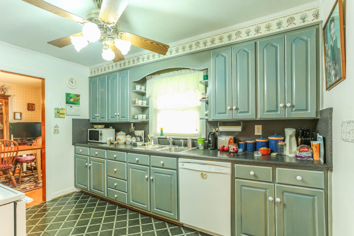 100 Trinity Road Troutville, VA 24175 - Photo 4 of 36 DGA_9523
