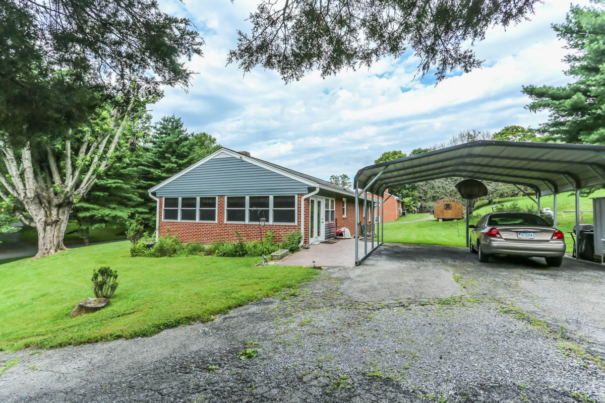 100 Trinity Road Troutville, VA 24175 - Photo 33 of 36 DGA_9503