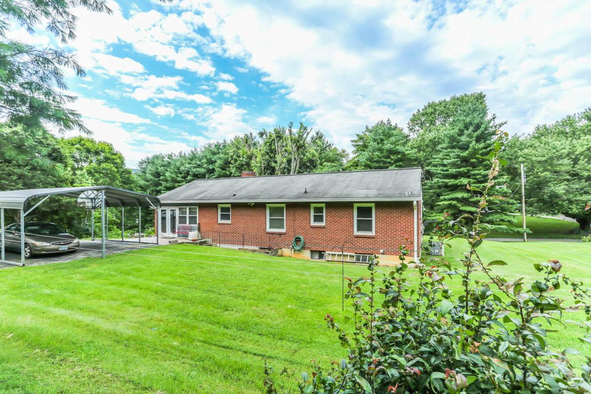 100 Trinity Road Troutville, VA 24175 - Photo 35 of 36 DGA_9505