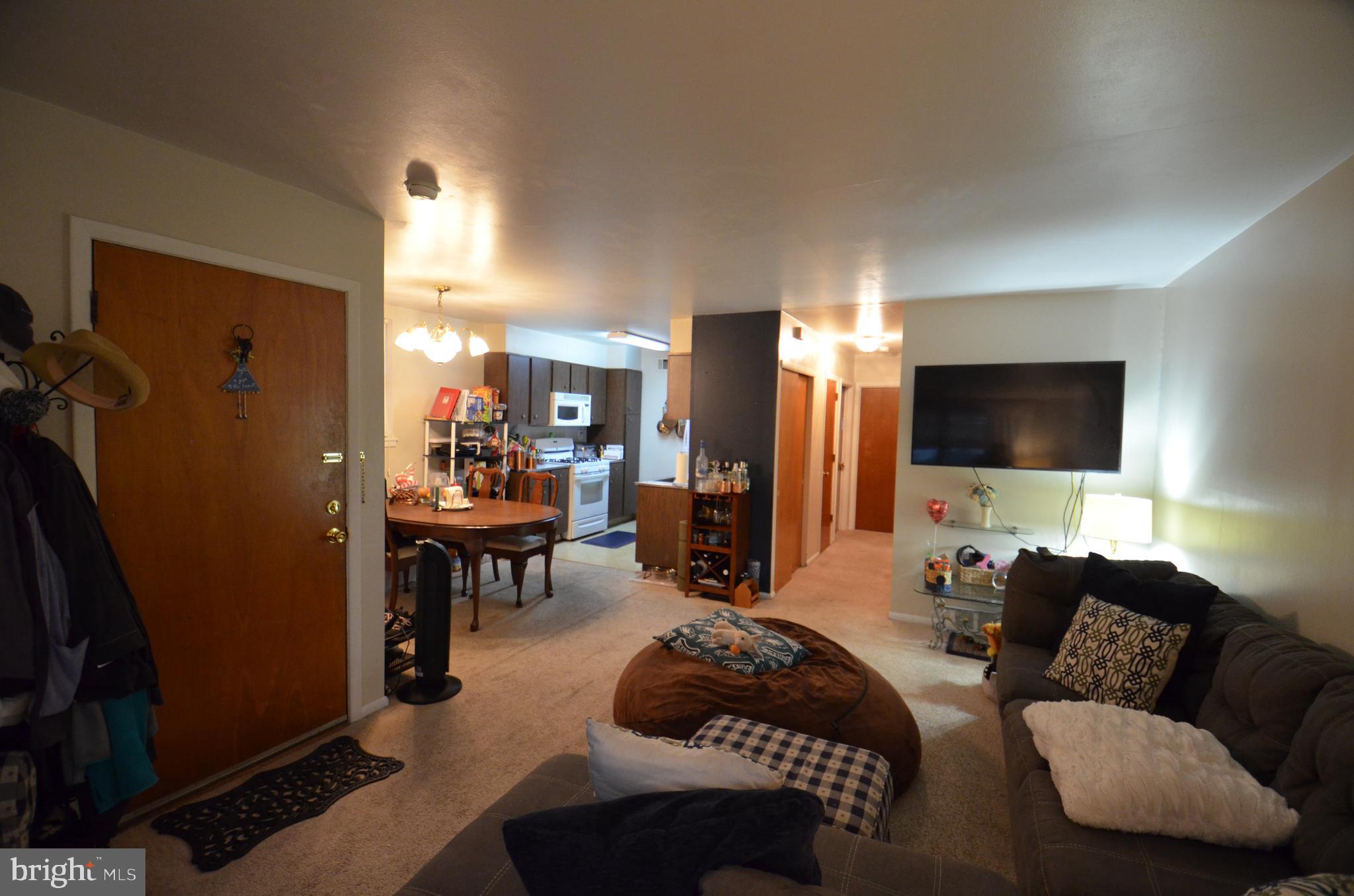 8528 Verree Road Philadelphia, PA 19111 - Photo 22 of 47 Unit 2 - Living Room