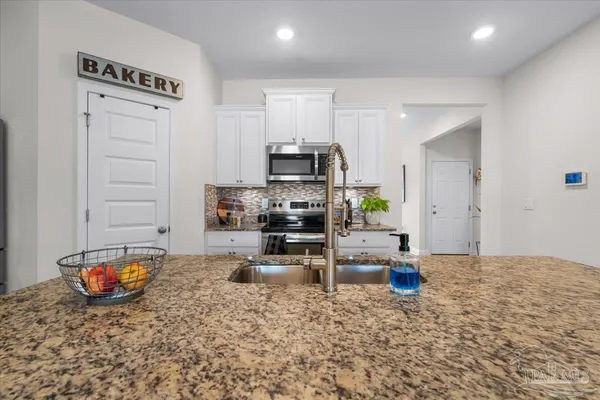 $385,000 | 5324 Red Shoulder Road, Pace, FL 32571