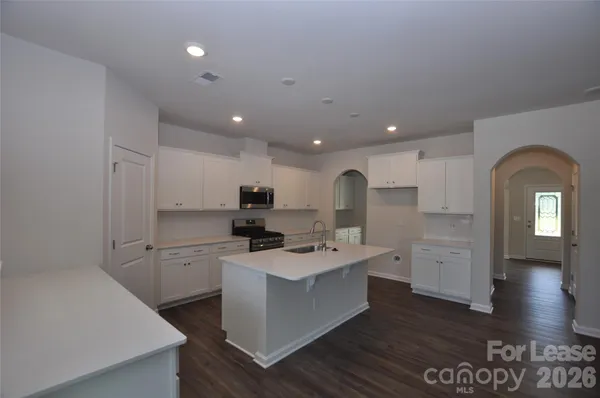 $3,000 | 3102 Deep River Way, Waxhaw, NC 28173