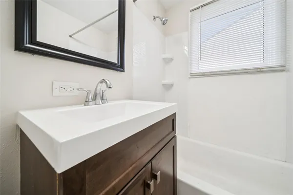$1,475 | 1303 West 23rd Avenue, Other, AK 99503